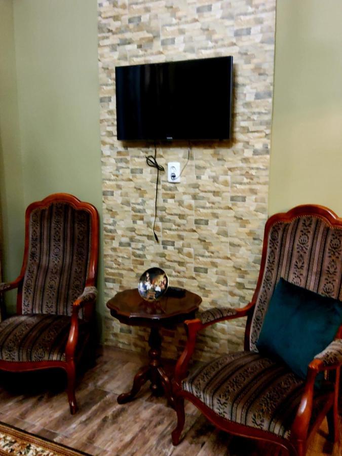 Sissy Vendeghaz Hotel Targu Secuiesc Bagian luar foto