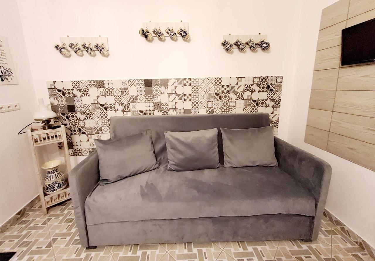 Sissy Vendeghaz Hotel Targu Secuiesc Bagian luar foto