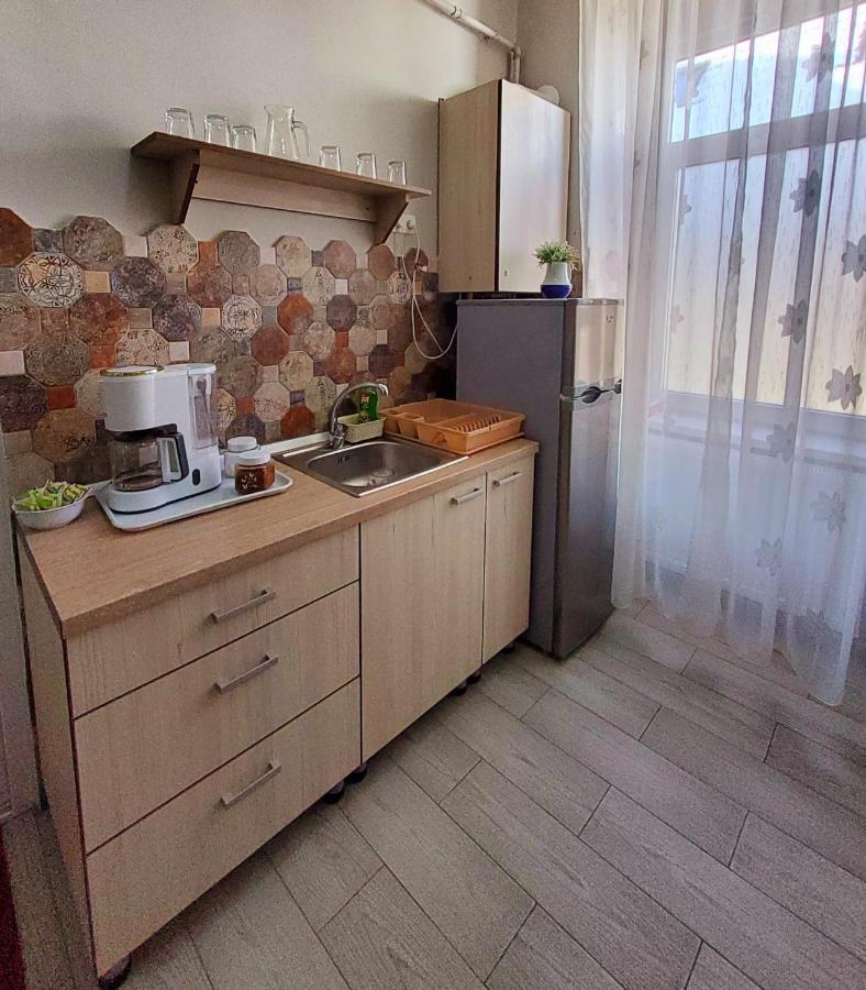 Sissy Vendeghaz Hotel Targu Secuiesc Bagian luar foto
